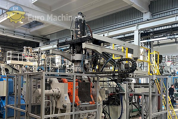 Blow Moulding Machine